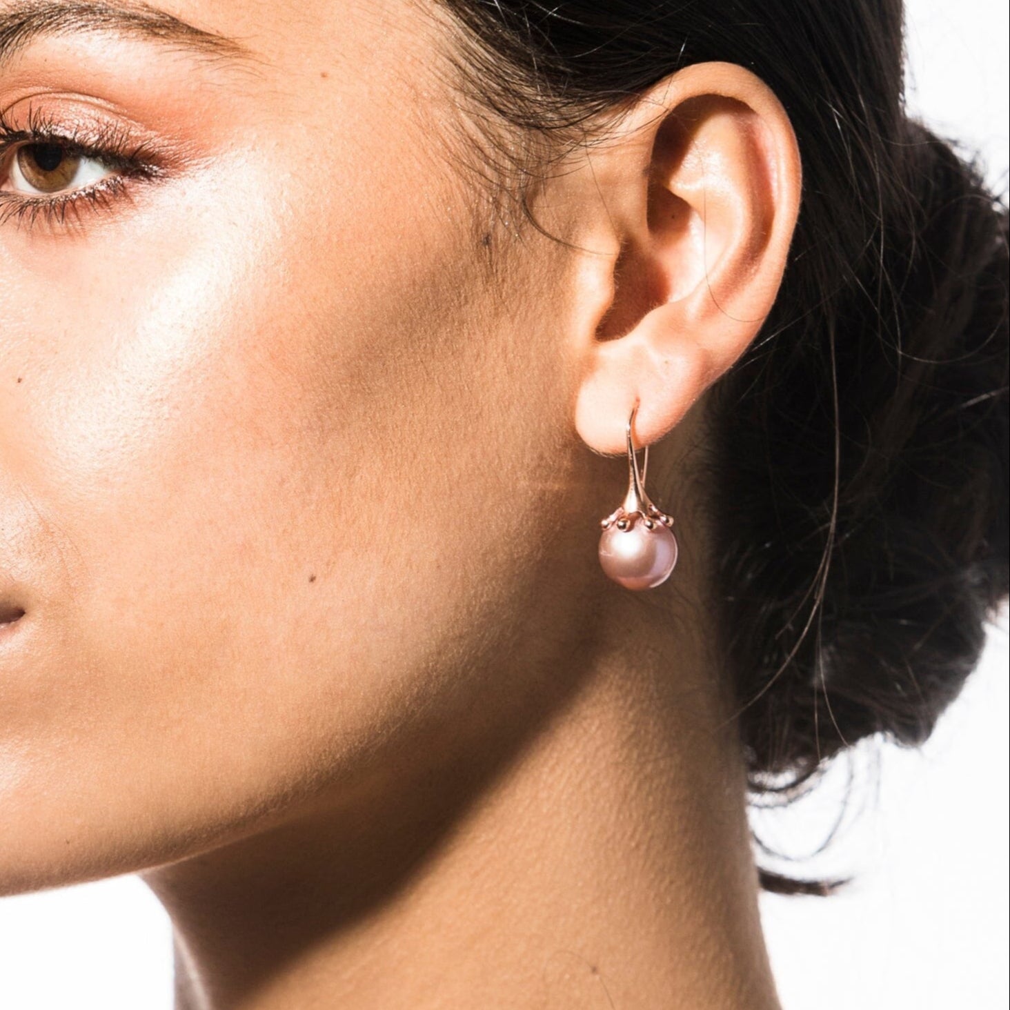 Pearl Raindrop Earrings Image 3