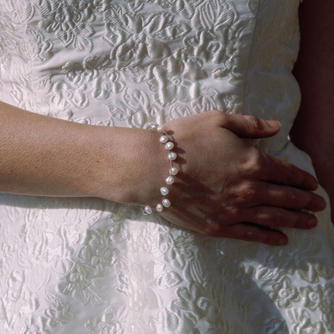 Wandering Pearl Bracelet