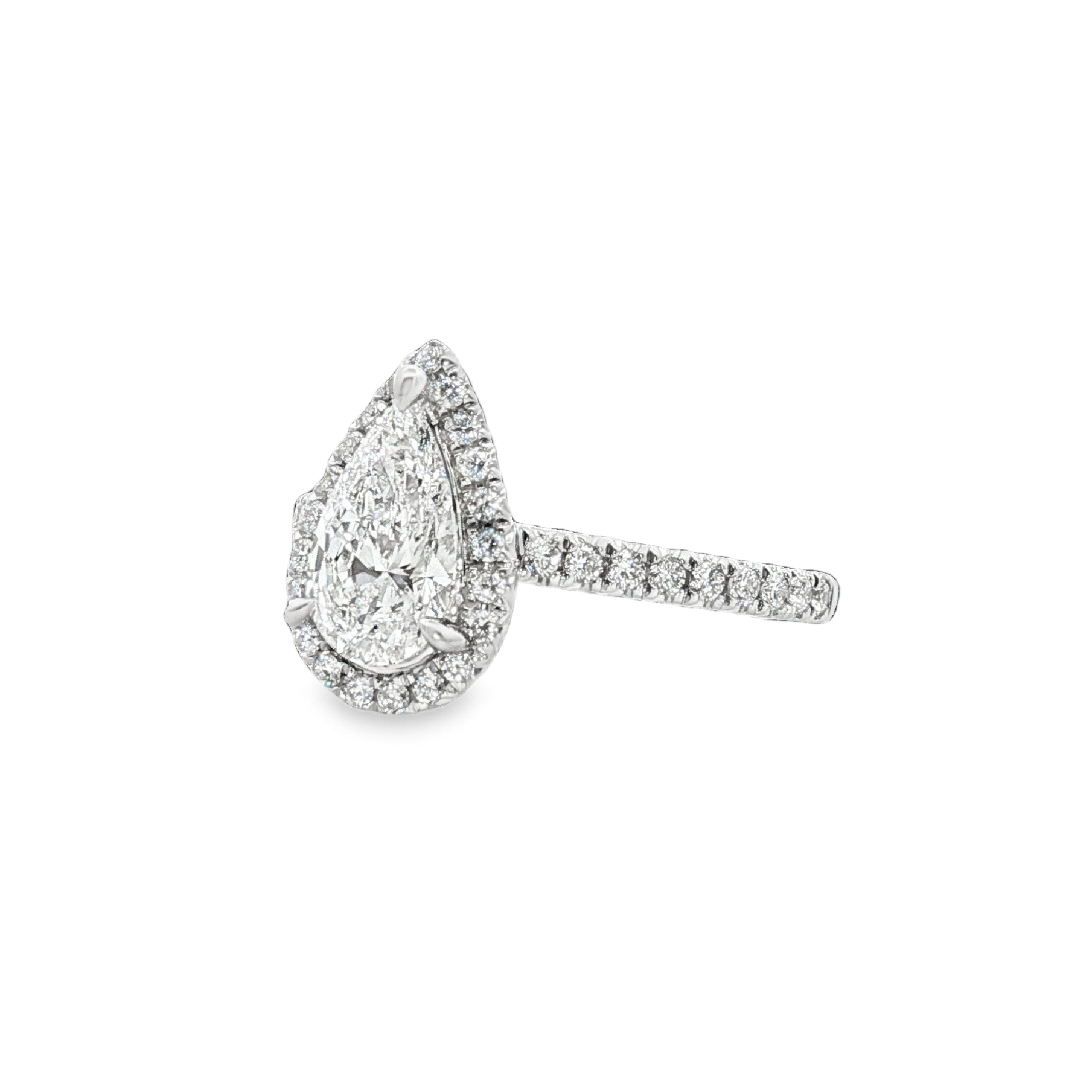 White Pear Lab-Grown Diamond Ring 001